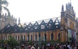 Tiếc nuối ngôi nhà thờ gỗ lim trăm tuổi tuyệt đẹp vừa bị cháy rụi