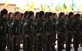 Vẻ đẹp nữ chiến binh thép khiến IS kinh sợ và quân chính phủ Syria lo ngại
