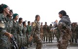 Vẻ đẹp nữ chiến binh thép khiến IS kinh sợ và quân chính phủ Syria lo ngại