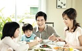 Bữa cơm gia đình, phương thuốc thần dược xoa dịu bất hòa đem lại ấm êm hạnh phúc