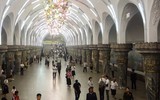 Ngạc nhiên với hệ thống tàu điện ngầm kiêm hầm trú ẩn hạt nhân của Triều Tiên