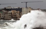 Siêu bão Irma đổ bộ, khiến thủ đô Cuba thành biển nước