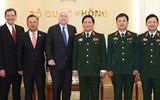 Thượng nghị sĩ John McCain đối mặt với sự sống mong manh