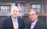 Thượng nghị sĩ John McCain đối mặt với sự sống mong manh