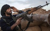 Đòn đánh kinh hoàng khiến khủng bố IS bỏ cả đại bản doanh chạy trốn tại Raqqa