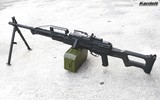 [ẢNH] Nga cho lính đặc nhiệm đem súng máy sát thủ PKP càn quét khủng bố tại Syria