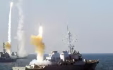 [ẢNH] Hàng trăm tên lửa Tomahawk Mỹ bất ngờ tiến vào Syria, tín hiệu cho một cuộc tấn công khốc liệt