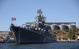 [ẢNH] 25 chiến hạm Nga gầm thét ngoài khơi Syria, tàu chiến Mỹ mang tên lửa Tomahawk lo lắng?
