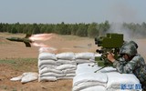 [ẢNH] Bất ngờ xuất hiện tên lửa chống tăng trong kho vũ khí bị thu giữ của phiến quân Syria