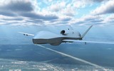 [ẢNH] Đại bàng xám Mỹ đắt gấp hai lần Su-35 Nga bị ngã sấp mặt trên đường băng
