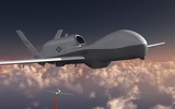 [ẢNH] Đại bàng xám Mỹ đắt gấp hai lần Su-35 Nga bị ngã sấp mặt trên đường băng