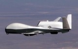 [ẢNH] Đại bàng xám Mỹ đắt gấp hai lần Su-35 Nga bị ngã sấp mặt trên đường băng