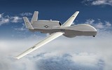 [ẢNH] Đại bàng xám Mỹ đắt gấp hai lần Su-35 Nga bị ngã sấp mặt trên đường băng