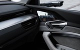 [ẢNH] Siêu xe Lexus ES thay gương chiếu hậu bằng camera, công nghệ đột phá cực đỉnh