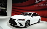 [ẢNH] Siêu xe Lexus ES thay gương chiếu hậu bằng camera, công nghệ đột phá cực đỉnh