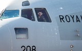[ẢNH] Máy bay khổng lồ C-17 hạ cánh xuống TP.HCM, bước đột phá của quân đội Việt Nam ra thế giới