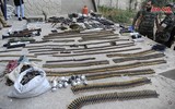 [ẢNH] Khủng bố tiếc nuối khi kho vũ khí lớn chôn giấu ngay trong thủ đô bị Syria thu giữ