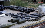 [ẢNH] Khủng bố tiếc nuối khi kho vũ khí lớn chôn giấu ngay trong thủ đô bị Syria thu giữ