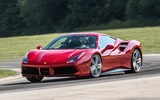 [ẢNH] Siêu xe Ferrari 488 GTB vừa bị tông nát đầu của ca sĩ Tuấn Hưng khủng cỡ nào?