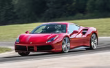 [ẢNH] Siêu xe Ferrari 488 GTB vừa bị tông nát đầu của ca sĩ Tuấn Hưng khủng cỡ nào?