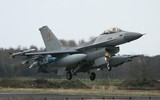 [ẢNH] Sự cố quân ta bắn quân mình khiến một chiến đấu cơ F-16 của Bỉ bị thiêu rụi