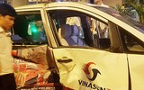 [ẢNH] Người lái BMW tông loạt xe máy dừng đèn đỏ ở TP.HCM nhận ''có bia rượu''
