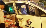 [ẢNH] Người lái BMW tông loạt xe máy dừng đèn đỏ ở TP.HCM nhận ''có bia rượu''