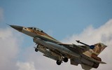 [ẢNH] Tấn công Syria ngay trước mũi S-300, không quân Israel cho thấy sức mạnh đại bàng Trung Đông