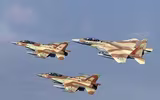 [ẢNH] Tấn công Syria ngay trước mũi S-300, không quân Israel cho thấy sức mạnh đại bàng Trung Đông