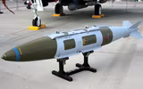 [ẢNH] Mỹ dùng siêu bom thông minh dẫn đường GPS JDAM tại chiến trường Syria
