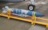 [ẢNH] Mỹ dùng siêu bom thông minh dẫn đường GPS JDAM tại chiến trường Syria