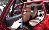 [ẢNH] SUV Lux SA2.0 của VinFast giá từ 1,136 tỷ đồng, liệu có đáng mua?