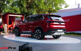 [ẢNH] SUV Lux SA2.0 của VinFast giá từ 1,136 tỷ đồng, liệu có đáng mua?