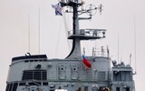 [ẢNH] Chiến hạm đổ bộ xe tăng Nga bất ngờ tới Syria, chiến trường ác liệt trở lại?