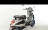 [ẢNH] Xe máy điện Vespa Elettrica về Việt Nam đắt ngang môtô