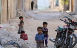 [ẢNH] Phiến quân tấn công hóa học, Nga tức tốc điều chuyên gia sang Syria