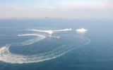 [ẢNH] Chiến hạm Nga, Ukraine đối đầu tại Crimea, súng đã nổ, nguy cơ chiến tranh