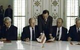[ẢNH] Từ anh em trở thành địch thủ không đội trời chung, điều gì đang xảy ra với Nga và Ukraine?