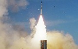 [ẢNH] S-300 Syria vừa khẹt lửa, 1 máy bay và 4 tên lửa Israel bùng cháy, lao xuống đất?