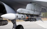 [ẢNH] NATO đem siêu tên lửa không đối không mạnh nhất thế giới lên chiến đấu cơ, Nga lo ngại?