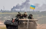 [ẢNH] Ukraine sắp sửa tung đấm thép vào dân quân miền Đông, Nga sẽ ngồi im?