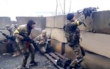 [ẢNH] Ukraine sắp sửa tung đấm thép vào dân quân miền Đông, Nga sẽ ngồi im?