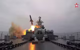 [ẢNH] Ukraine hồi sinh tuần dương hạm có khả năng thổi tung tàu sân bay Nga?