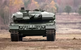 [ẢNH] Nga có lo lắng khi Ba Lan tiếp nhận siêu tăng từ Đức mạnh ngang Armata?