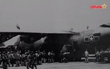 [ẢNH] Việt Nam dùng phi đội C-130 Mỹ để vận tải và ném bom vào đầu Khmer Đỏ