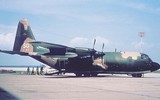 [ẢNH] Việt Nam dùng phi đội C-130 Mỹ để vận tải và ném bom vào đầu Khmer Đỏ