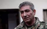 [ẢNH] Người Kurd tính đường gia nhập quân đội Syria, Nga mở cờ, Mỹ âm thầm đau đớn