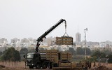[ẢNH] S-300, S-400 và Pantsir-S1 bất lực nhìn 