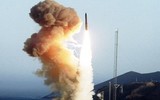 [ẢNH] Mỹ vừa phóng siêu tên lửa hạt nhân khiến ngay S-400 Nga cũng bất lực