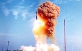 [ẢNH] Mỹ vừa phóng siêu tên lửa hạt nhân khiến ngay S-400 Nga cũng bất lực